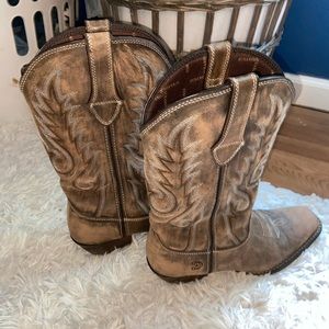 Women’s boots